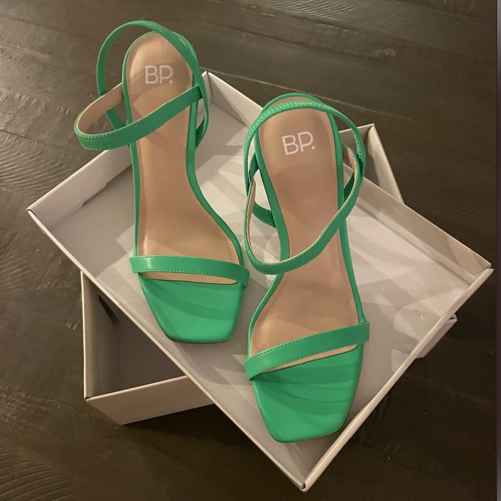 Island Green Sandal Heel